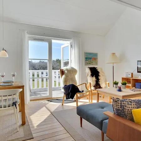 Aline - 1km From The Sea By Interhome